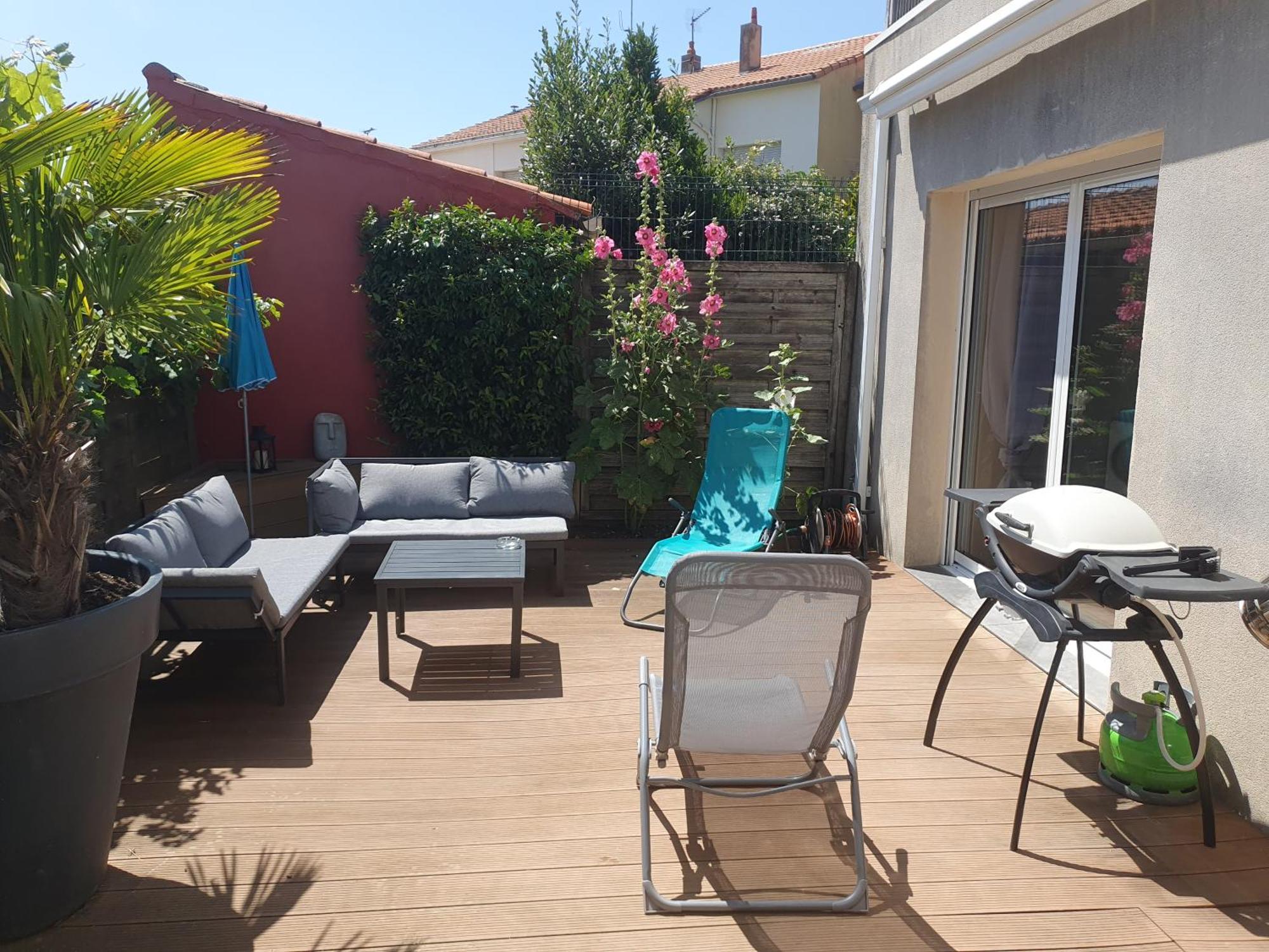 Joli 50 M2 Classe 3 Etoiles Avec Terrasse Et Jardin