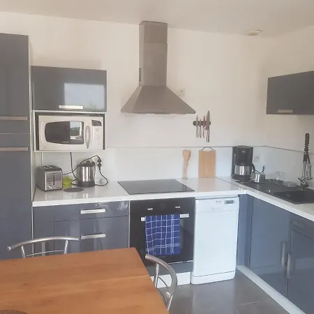 Joli Appartement 50 M2 Classe 3 Etoiles Avec Terrasse Et Jardin La Rochelle  Exterior foto